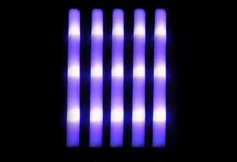 Bagheta luminoasa LED pentru petreceri si festivaluri, baston din spuma 47 cm, baterii incluse, violet [1]