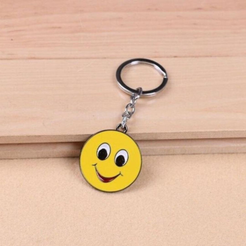 Breloc chei emoticon zambitor, metalic, galben, 9.8 x 3.8 cm, inel 2.6 cm, accesoriu decorativ [1]