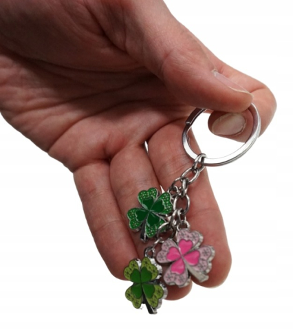 Breloc metalic trifoi norocos 3 pandantive, accesoriu chei, amuleta noroc, multicolor, 11 cm [1]