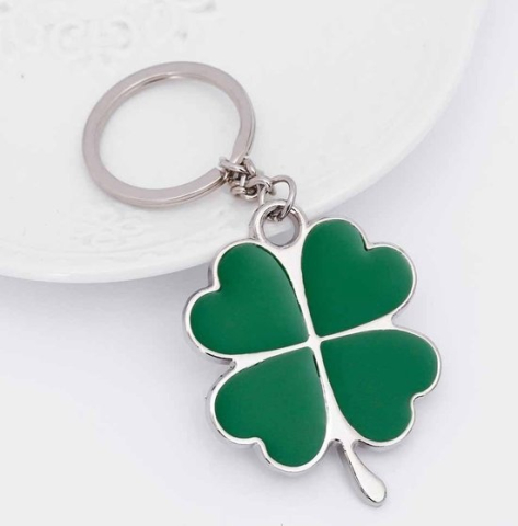 Breloc trifoi cu patru foi verde, metalic, 10.5 cm, inel 2.5 cm, simbol noroc, accesoriu chei [5]