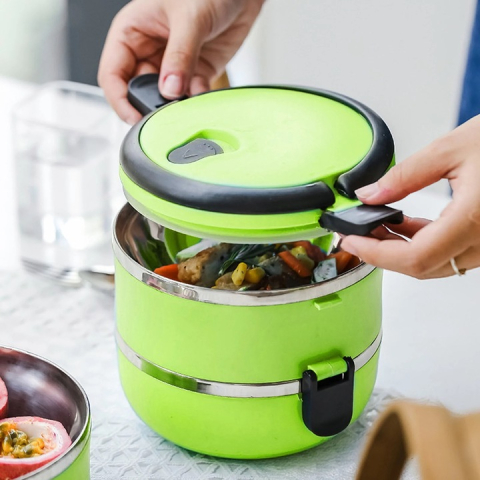 Caserola termoizolanta verde cu 3 compartimente suprapuse, recipiente interioare din inox, manere laterale si sistem de inchidere pentru transport alimente [3]