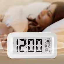 Ceas digital de masa cu alarma, afisaj 12/24h, functie de temperatura si data, senzor de lumina automat, alb – design modern si functional [3]