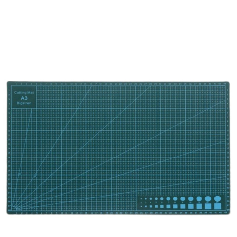 CASA & GRADINA - Covoras de taiere verde A3 45 x 30 cm, auto-reparator, fata-verso, 3 straturi, antiderapant, pentru modelism, craft si proiecte DIY