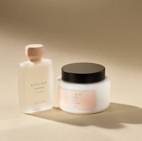 Crema de corp parfumata Eclat Femme Weekend, hidratare intensa si aroma floral-fructata verde, proaspata si eleganta [3]