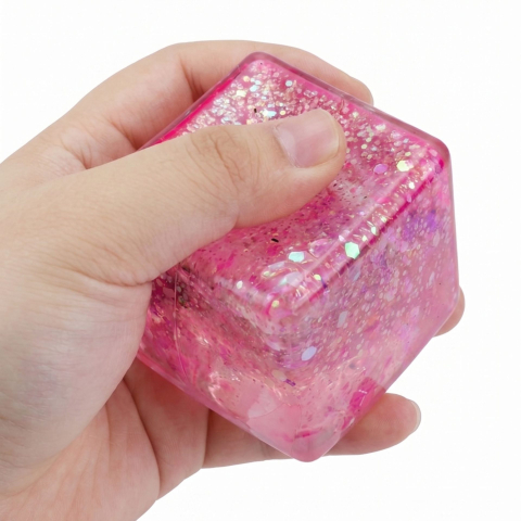 Cub senzorial roz 5 x 5 x 5 cm, 140 g, cu sclipici, jucarie interactiva [1]