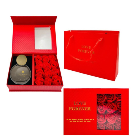 Cutii cadou - Cutie cadou Love Forever cu 12 trandafiri de sapun si apa de toaleta Avon Far Away Glamour pentru femei 50 ml, cadou elegant si rafinat