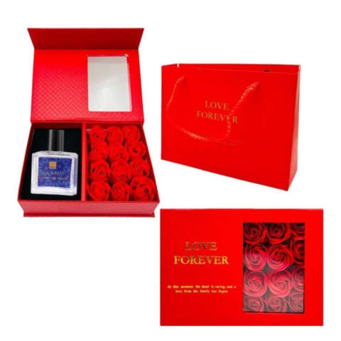 PARFUMURI & SETURI - Cutie cadou Love Forever cu 12 trandafiri de sapun si parfum Avon Far Away Beyond the Moon pentru femei 30 ml, cadou elegant si rafinat