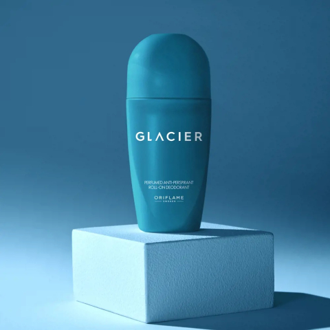 Deodorant roll-on antiperspirant parfumat Oriflame Glacier pentru barbati, uscare rapida, aroma proaspata citrica [6]