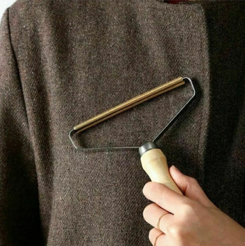 Dispozitiv manual pentru indepartarea scamelor de pe haine si tapiterii, lama metalica, maner ergonomic, 16.5 cm [5]