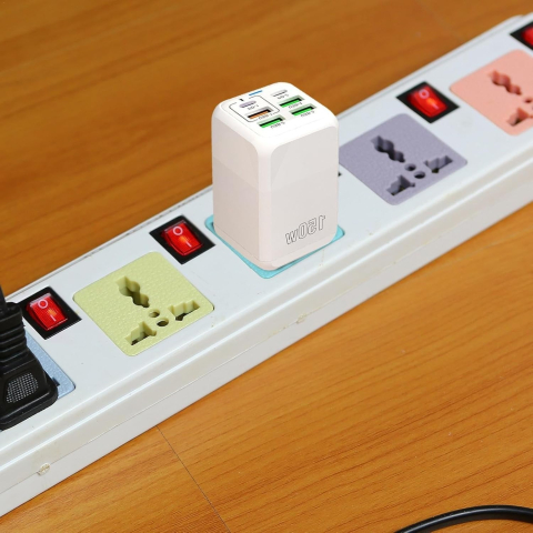 Incarcator multifunctional cu 6 porturi, 2 Type-C PD si 4 USB, putere totala 150 W, incarcare rapida [2]