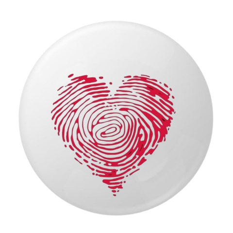 PAPETARIE & BIROTICA - Insigna metalica 58 mm, model Love You cod de bare cu inimioare rosii, sistem prindere cu ac