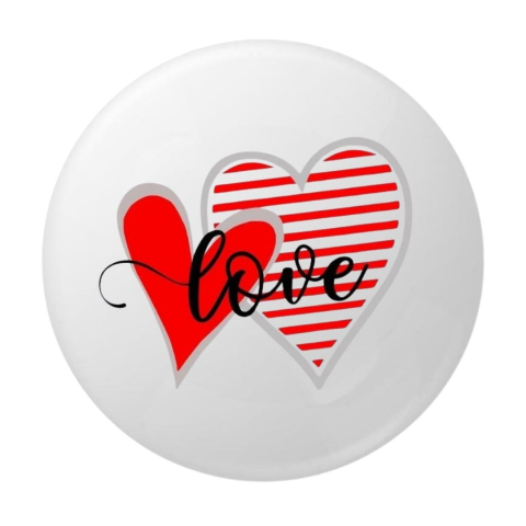 PAPETARIE & BIROTICA - Insigna rotunda Love cu doua inimi rosii, 58 mm, model romantic modern cu prindere ac