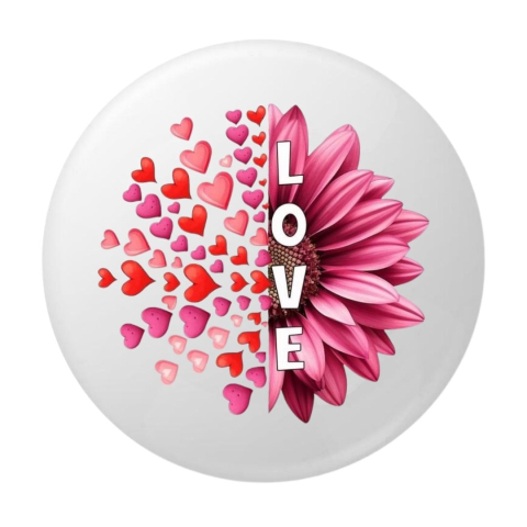 PAPETARIE & BIROTICA - Insigna rotunda LOVE cu floare roz si inimi decorative, design romantic floral, 58 mm, prindere cu ac