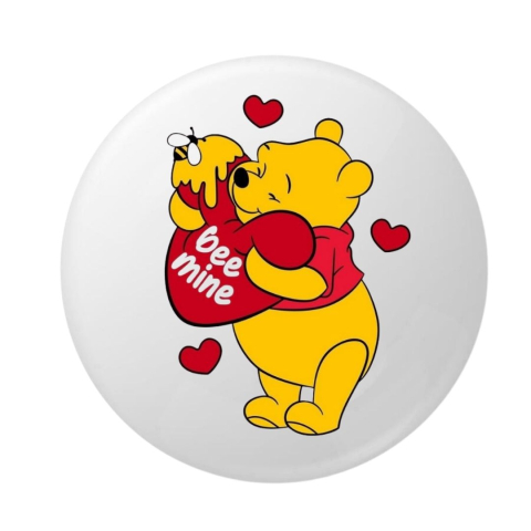 Insigne - Insigna rotunda ursulet cu inima Bee Mine, 58 mm, prindere cu ac metalic