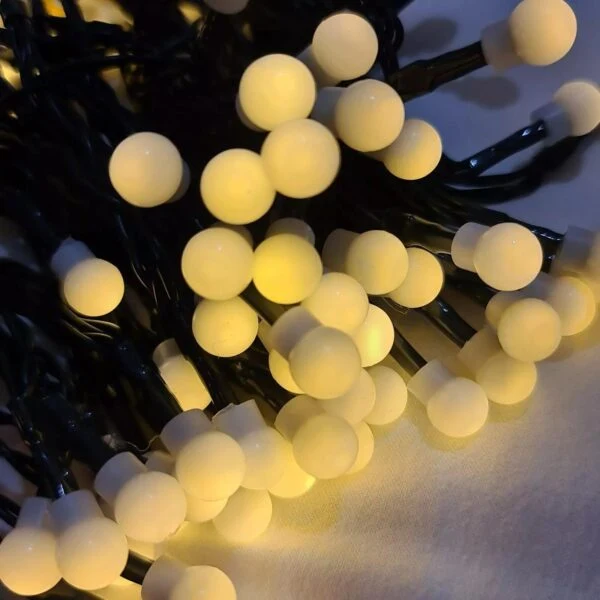 Instalatie luminoasa LED cu globuri, Alb Cald, 30 m iluminati + 2 m alimentare, 300 LED, cablu negru, exterior si interior [7]