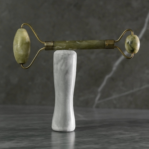 Jade roller de masaj facial cu role, piatra naturala, efect lifting si relaxare, imbunatatirea circulatiei, nuante verde jad [5]