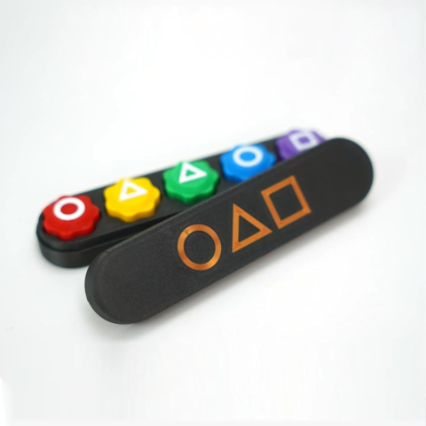 Joc de societate multicolor 10 x 2,3 x 1,7 cm, tip Gonggi coreean, 5 piese cu simboluri si cutie [2]