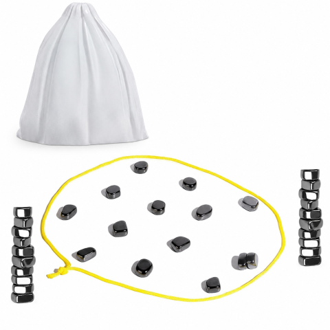 JOCURI ȘI JUCĂRII - Joc de strategie cu magneti, negru, 20 piese, joc de societate pentru familie, 1-4 jucatori, cu snur delimitare si sac textil