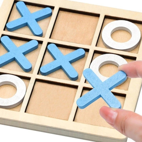 Joc educativ din lemn X si 0 + 100 betisoare colorate, set invatare numarare copii, dezvoltare logica si coordonare [1]