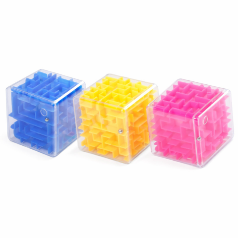 Joc labirint tip cub, roz, albastru sau galben, 3.7 x 3.7 x 3.7 cm, labirint 3d cu bila metalica, joc educativ de indemanare pentru copii 3+ ani [1]