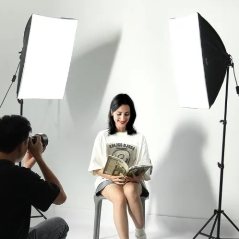 Kit 2 softboxuri 70x50 cm, 2 becuri LED 150W 2700K-7500K, telecomanda control, stative reglabile 200 cm [1]