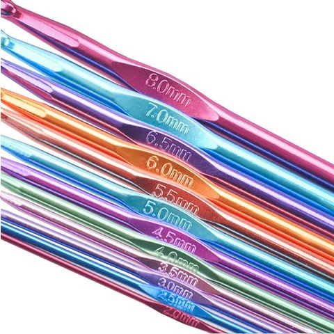 Kit complet pentru crosetat cu 12 crosete colorate, organizator portabil si dimensiuni 2-8 mm [2]