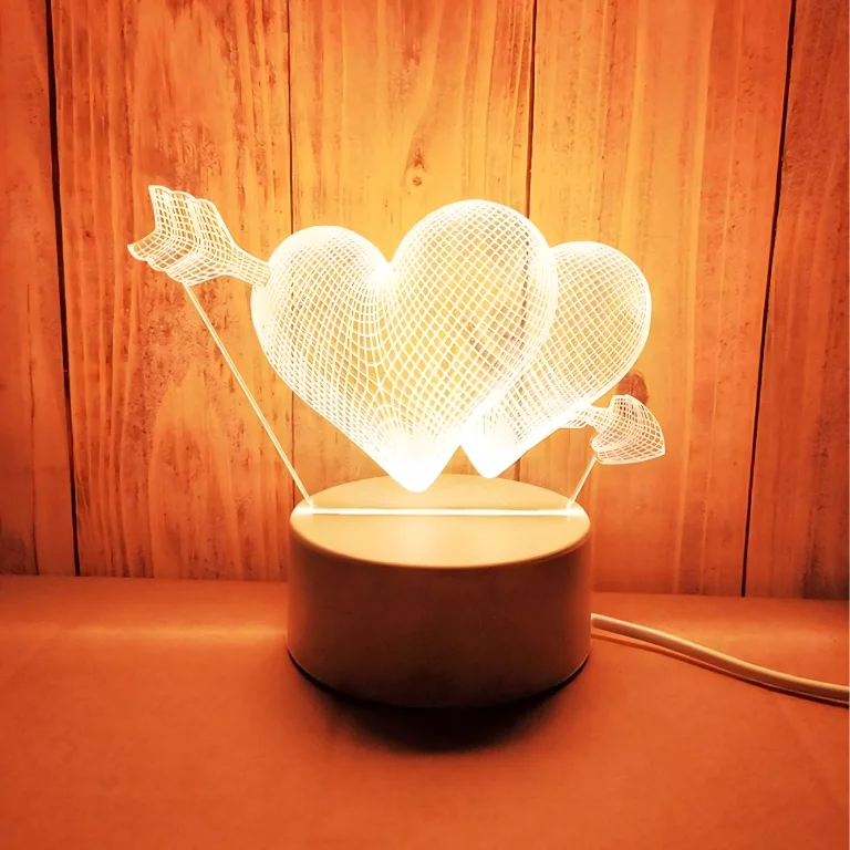 Lampa decorativa alba 17 x 11.3 cm, efect 3D cu inimioare si sageata, baza 9.5 cm, control tactil [5]