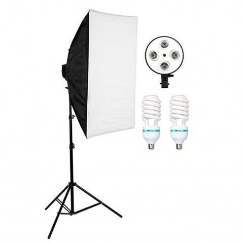 ECHIPAMENTE FOTO - Softbox cu soclu de 4 becuri, trepied reglabil 200 cm, 2 becuri de 150W