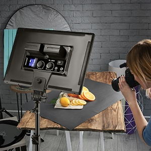 Pachet RBG1200 Lampa Video LED RGB 60W 2500K-8500K cu 2 baterii NP-F970, incarcator rapid dual si mini trepied inclus [12]