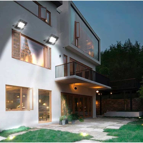 Proiector LED, 50 W, lumina rece 6000K, protectie IP66, rezistent la apa, 64 LED-uri, iluminare exterior, 4300 lm, 19.5 x 15 x 2.5 cm [6]