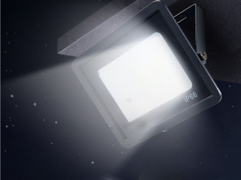 Proiector LED, 50 W, lumina rece 6000K, protectie IP66, rezistent la apa, 64 LED-uri, iluminare exterior, 4300 lm, 19.5 x 15 x 2.5 cm [12]