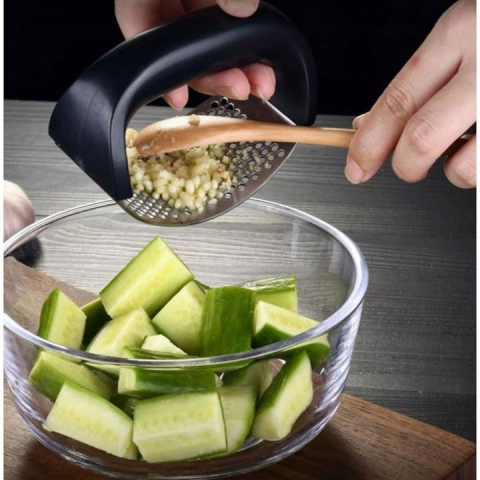 Razatoare pentru usturoi, otel inoxidabil cu maner din plastic, 7 x 10.5 x 5 cm [6]