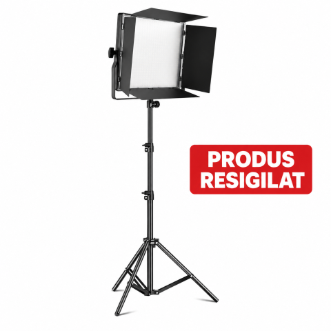 RESIGILATE - RESIGILAT-Panou LED profesional 660PRO, Bi color, trepied 200 cm inclus, telecomanda, intensitate culori reglabila ( LIPSA GEANTA )