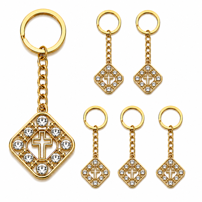 CASA & GRADINA - Set 6 brelocuri aurii 9,3 cm cu cruce decorata, romb 2,7 x 2,7 cm cu pietre artificiale, inel 2,8 cm, lant 3,2 cm, port chei si marturii botez