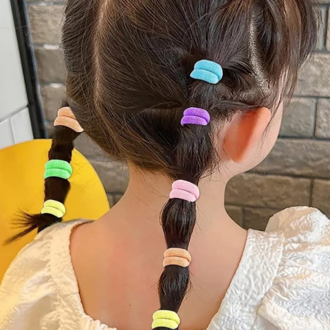 Set accesorii par copii cu cutie organizator, 26 elastice textile 2 cm, 80 elastice cauciuc multicolore si 5 cleme iepuras 0.8 cm [7]