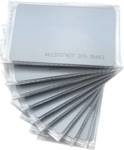 Set cititor carduri RFID 125 kHz negru cu 5 carduri de acces TK4100 albe 86 x 54 x 0,76 mm [7]