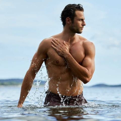 Set complet pentru El, Apa de parfum pentru barbati Nordic Waters 75 ml, insotit de insigna Dactylion cu mesaj motivational [4]