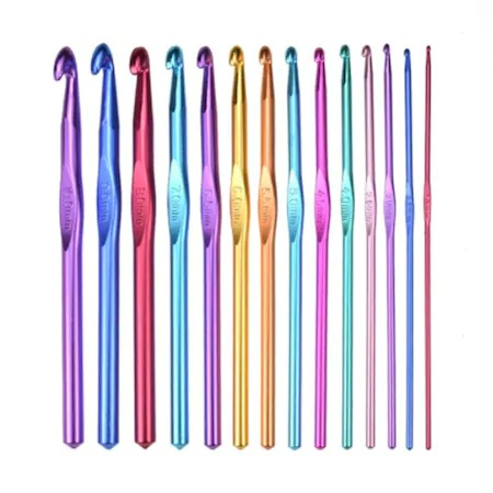 Mercerie - Set crosetat format din 14 carlige multicolore, dimensiuni 2-10mm