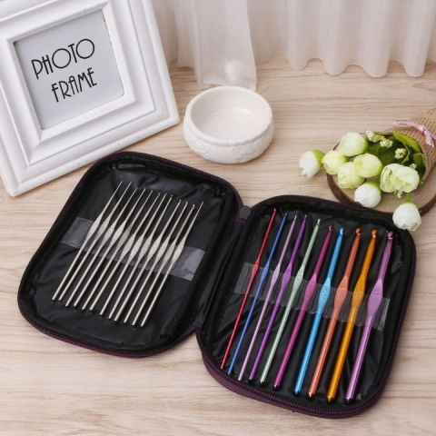 Set de crosetat 100 piese, ace din aluminiu si inox, accesorii complete, husa organizatoare inclusa, ideal pentru incepatori si avansati, multicolor [5]
