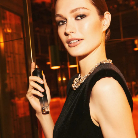 Set Divine Dark Velvet si WonderLash Ultra Black Oriflame, parfum senzual 50 ml si mascara Ultra HD 8 ml pentru un look glam complet [7]