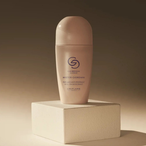 Set Oriflame Mister Giordani pentru barbati, apa de parfum 75 ml si deodorant roll-on antiperspirant parfumat 50 ml, aroma lemnos aromatica eleganta [9]