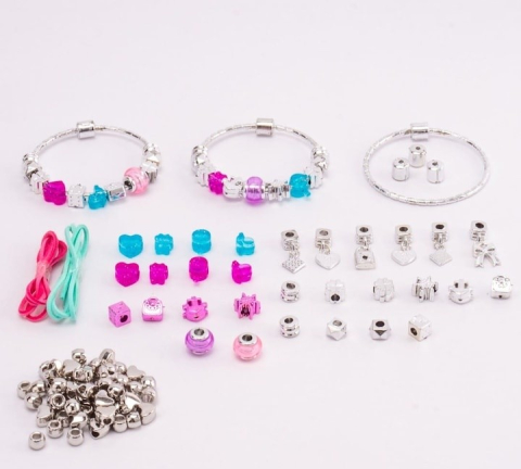 Set pentru creat bratari si lantisoare pentru copii, cu pandantive, margele si accesorii pentru bijuterii, multicolor, aproximativ 110 elemente [2]