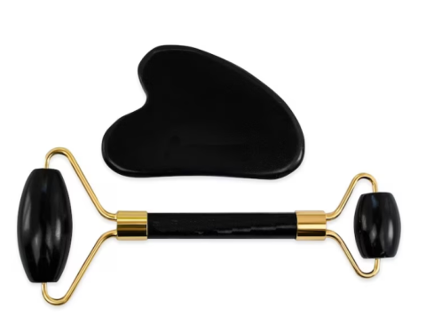 Set Ingrijire femei - Set Rola Masaj Faciala si Piatra Gua Sha, Piatra Naturala Neagra, Accesorii Aurii, Efect Lifting si Anti-Pungi