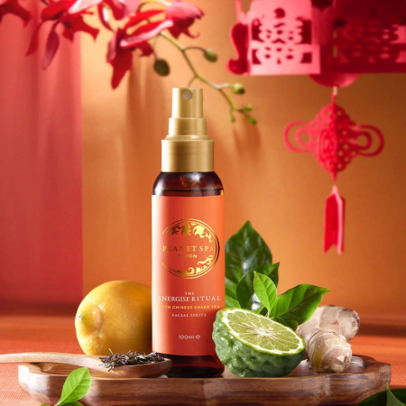 ÎNGRIJIRE PERSONALĂ - Spray de fata, Avon, 100 ml
