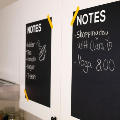 Tabla adeziva neagra pentru scris si desenat, 200 x 45 cm, cu folie autoadeziva tip tabla de scris si 5 x crete colorate, ideala pentru scoala, acasa sau restaurant [2]