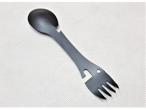 Tacâm multifunctional camping 5 in 1, negru, lingura, furculita, cutit, deschizator conserve si sticle [1]
