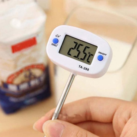 Termometru de bucatarie cu sonda din otel inoxidabil, ecran LCD, buton ON/OFF, capac detasabil, lungime 19 cm, 300°C [10]