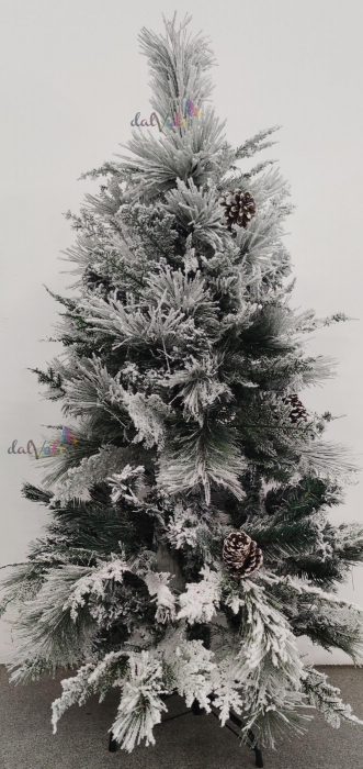 Brad artificial Premium cu zapada si conuri 400cm [2]