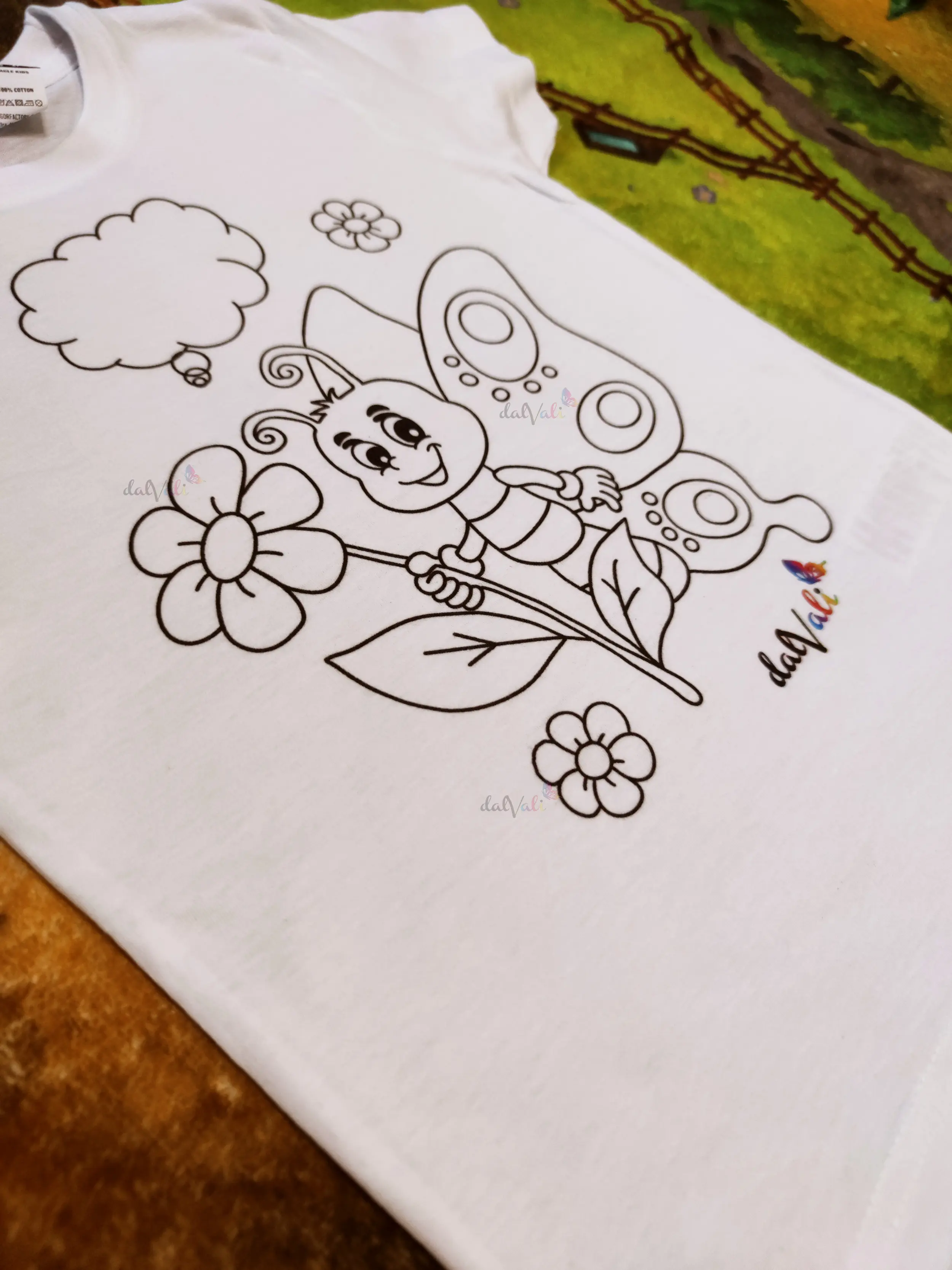 TRICOU EDUCATIV DE COLORAT FLUTURAS [8]
