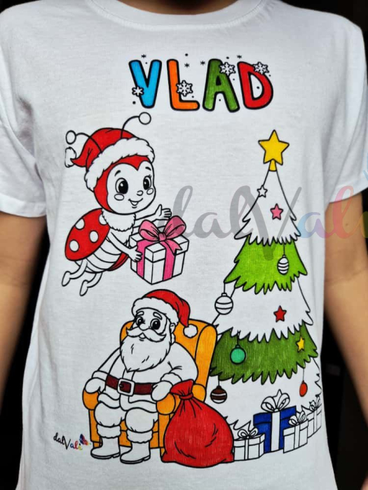 Tricou educativ de colorat Mos Craciun - Buburuza langa Brad [1]